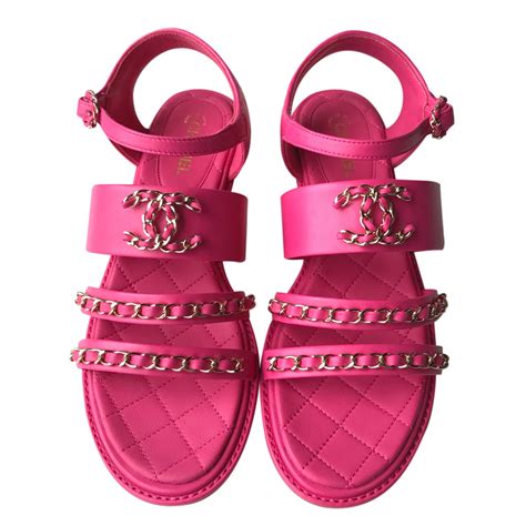 sandali a chanel 2018 rosa antivo|Chanel suede sandals.